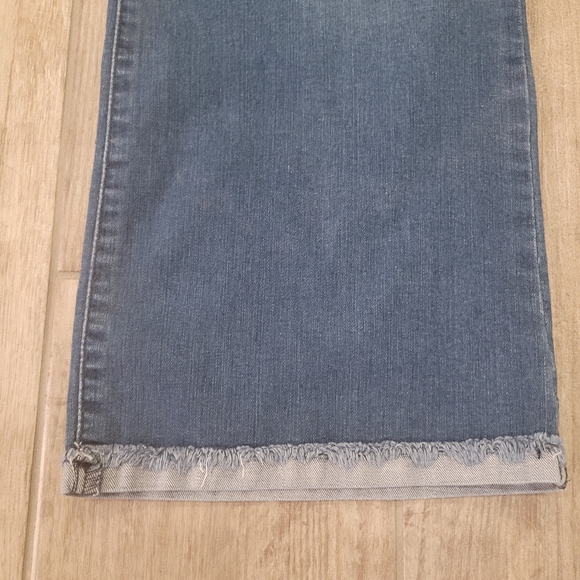 Democracy “AB”Solution Jeans Size 22W High Rise Cropped Itty Bitty Flare Cuffed - Picture 8 of 13